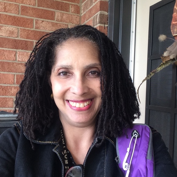 Meet your Posher, Angela - Picture 4 of 4